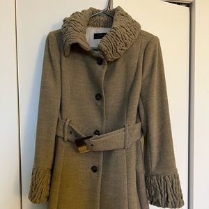 Zara coat 🧥 Medium size Beige